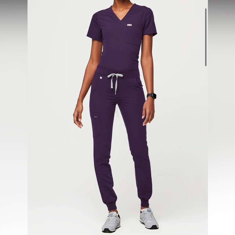 Figs Plum Jogger scrubs